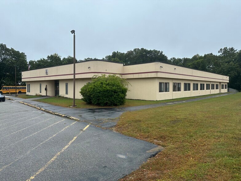 10 Commerce Dr, Columbia, CT à vendre - Photo principale – Image 1 sur 19