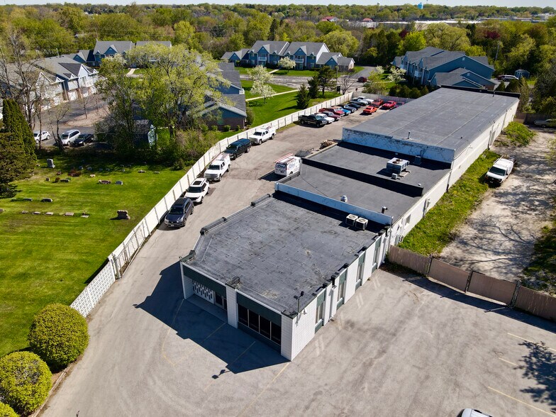 N91W17174 Appleton Ave, Menomonee Falls, WI à louer - Photo de l’immeuble – Image 3 sur 3