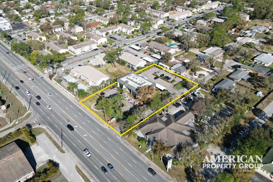 3307 Clark Rd, Sarasota, FL à louer - Photo de l’immeuble – Image 2 sur 9