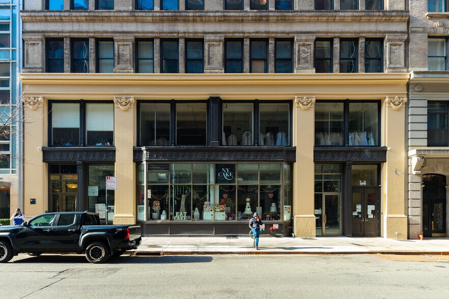 120 W 22nd St, New York, NY à louer - Photo de l’immeuble – Image 3 sur 7