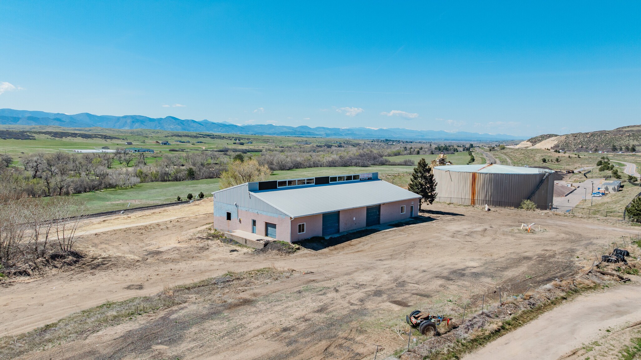 5765 Peterson Rd, Sedalia, CO à vendre Photo principale– Image 1 sur 15