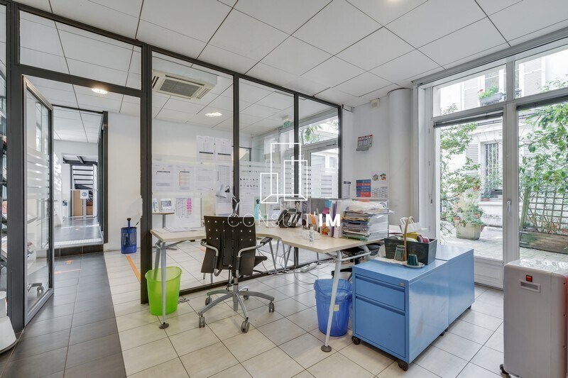 Bureau dans Paris à louer - Photo de l’immeuble – Image 2 sur 9