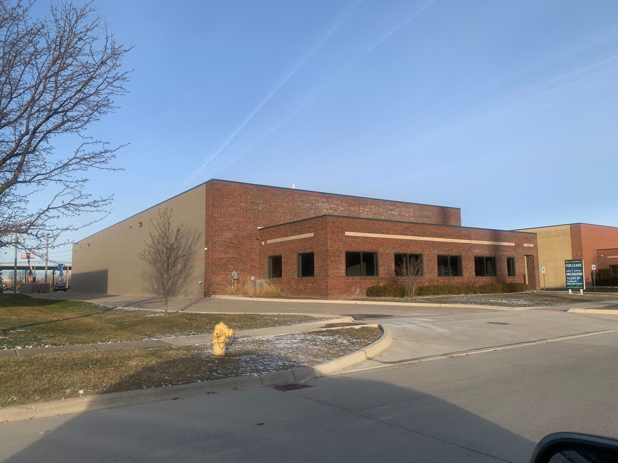 51255 Regency Center Dr, Macomb Township, MI à louer Photo de l’immeuble– Image 1 sur 6
