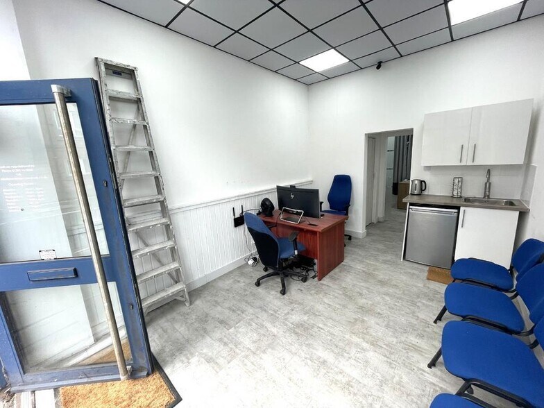 92-102 Gorgie Rd, Edinburgh à vendre - Photo de l’immeuble – Image 3 sur 11