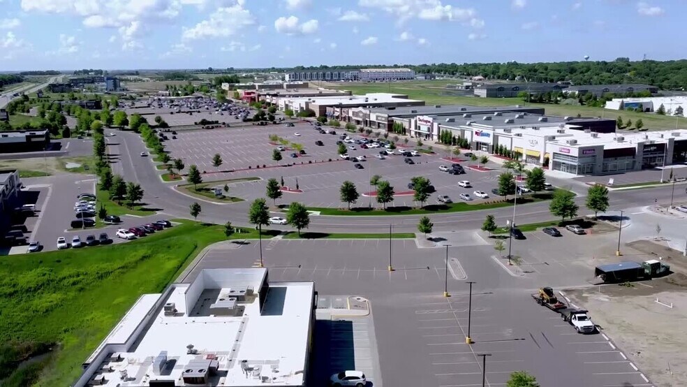 5800 E 26th St, Sioux Falls, SD à vendre - Vidéo sur l’annonce professionnelle – Image 2 sur 19