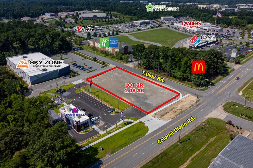 10623 Colonel Glenn Rd, Little Rock, AR à louer - Photo de l’immeuble – Image 1 sur 4