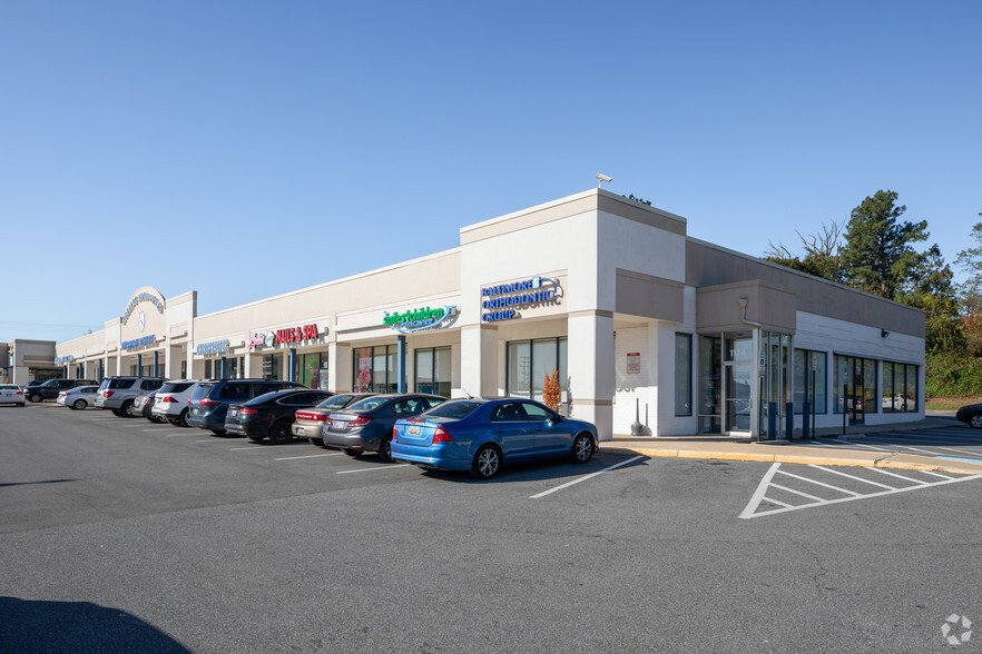1100-1134 N Rolling Rd, Baltimore, MD à louer - Photo de l’immeuble – Image 1 sur 1