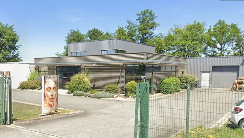 Industriel/Logistique dans Andrézieux-Bouthéon à vendre - Photo de l’immeuble – Image 2 sur 6