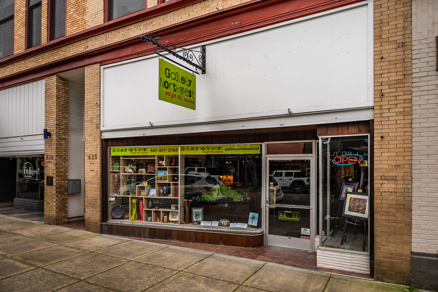 622-630 SE Jackson St, Roseburg, OR à vendre - Photo de l’immeuble – Image 3 sur 48