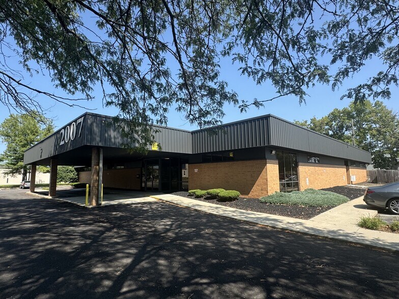 2007 N Capitol Ave, Indianapolis, IN à vendre - Photo de l’immeuble – Image 1 sur 14