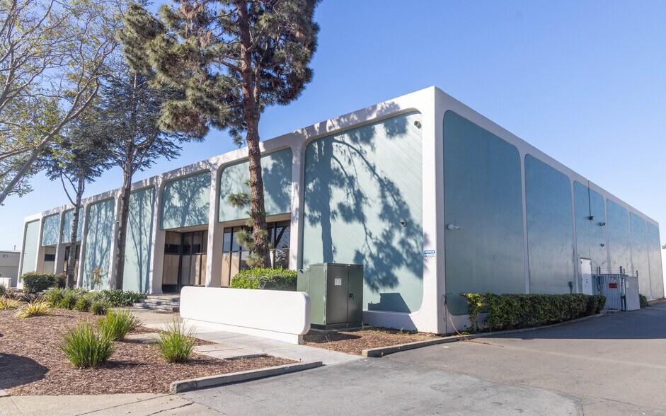 23519-23521 Connecticut St, Hayward, CA à louer - Photo de l’immeuble – Image 1 sur 4