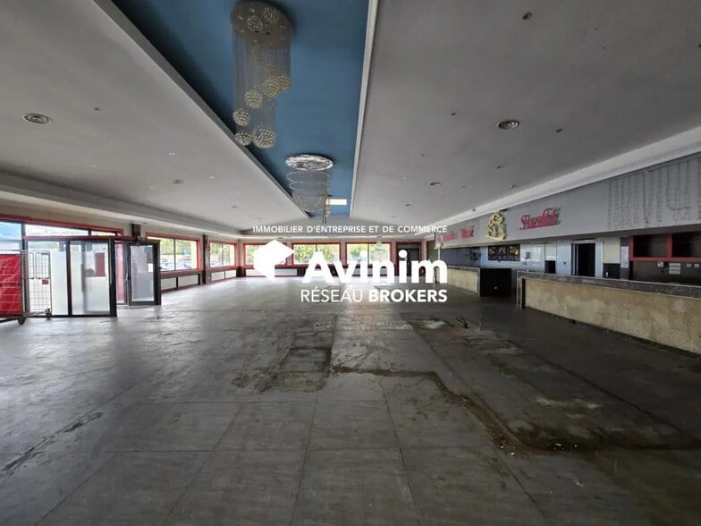 Local commercial dans Chelles à louer - Photo intérieure – Image 2 sur 3