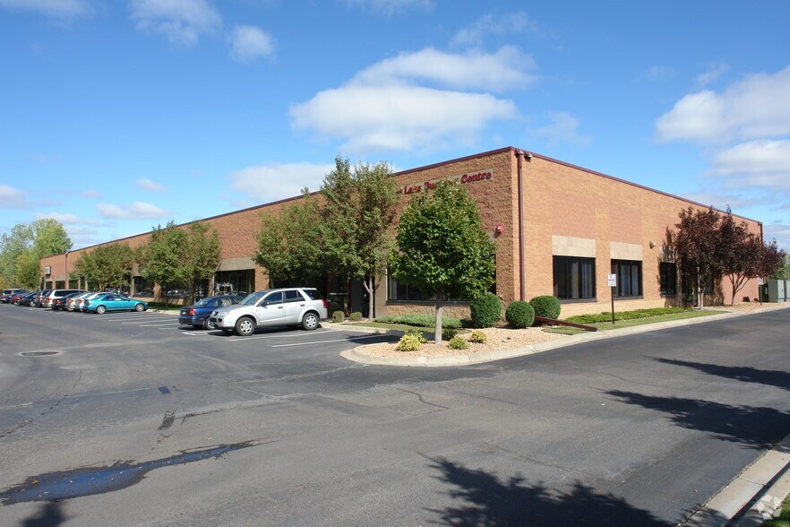 5480 N Nathan Ln, Plymouth, MN à louer - Photo principale – Image 1 sur 2