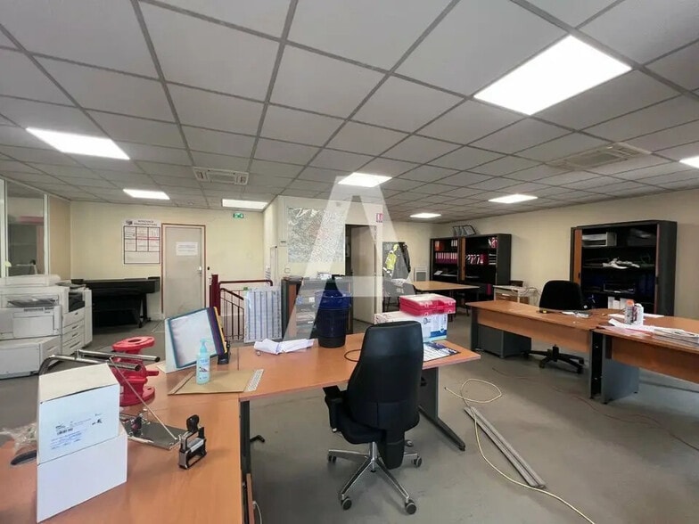 Industriel/Logistique dans Villejuif à louer - Photo intérieure – Image 2 sur 5