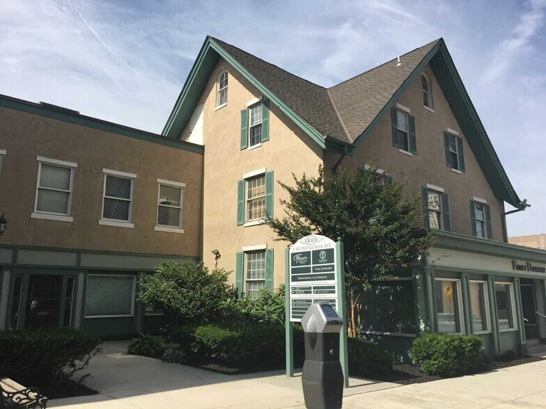 100 E Pennsylvania Ave, Towson, MD à louer - Photo de l’immeuble – Image 1 sur 6