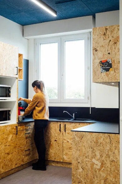 Bureau dans Avrillé à louer - Photo de l’immeuble – Image 3 sur 8