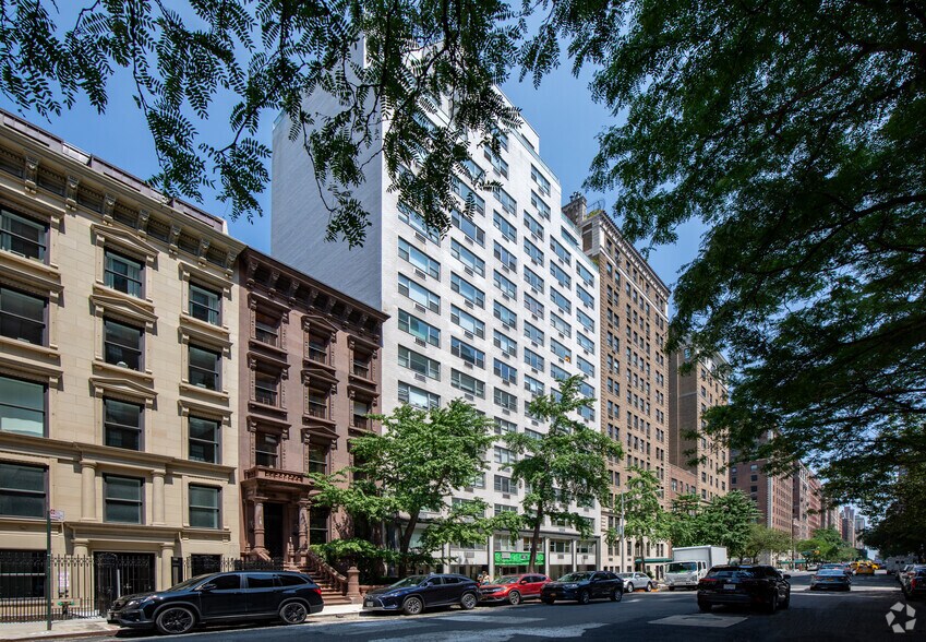 45 E 72nd St, New York, NY à vendre - Photo de l’immeuble – Image 2 sur 6