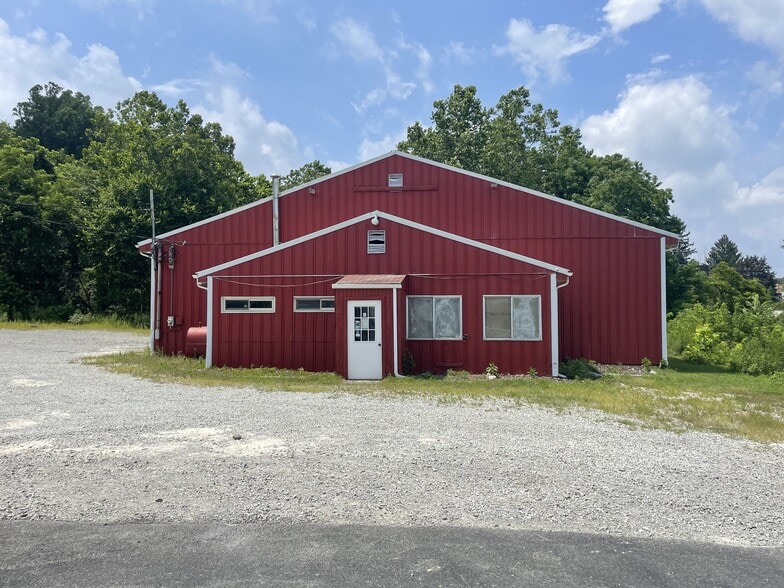 28 Fairwood Dr, Irwin, PA à louer - Photo de l’immeuble – Image 2 sur 19