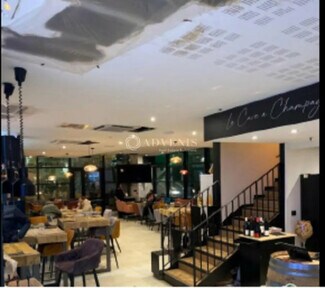 Plus de détails pour Local commercial à louer