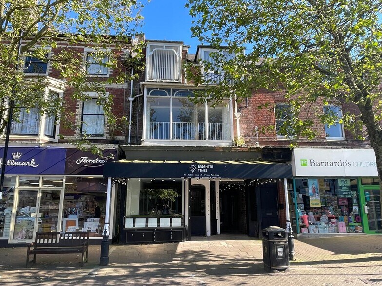 52 Clifton St, Lytham St Annes à louer - Photo de l’immeuble – Image 1 sur 15