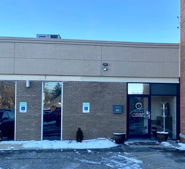 2012-2040 Monroe St, Dearborn, MI à louer - Photo de l’immeuble – Image 3 sur 36