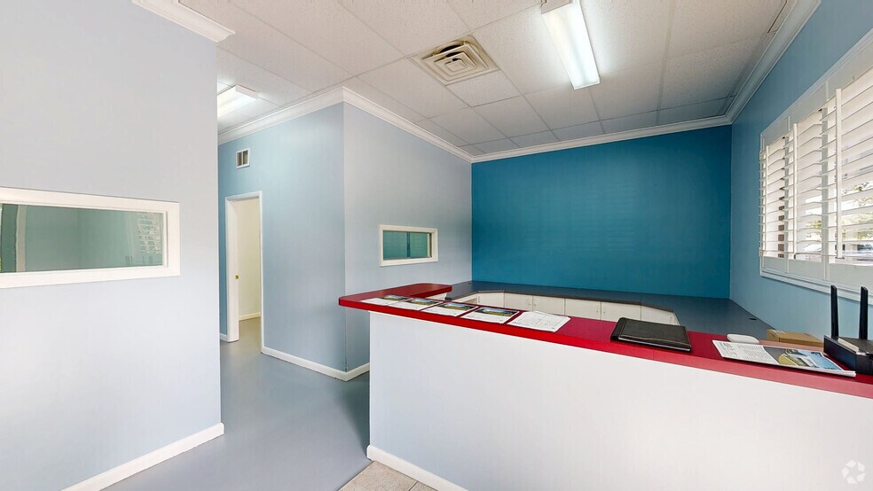 4408 Corporate Sq, Naples, FL à vendre - Numérisation 3D Matterport – Image 2 sur 34