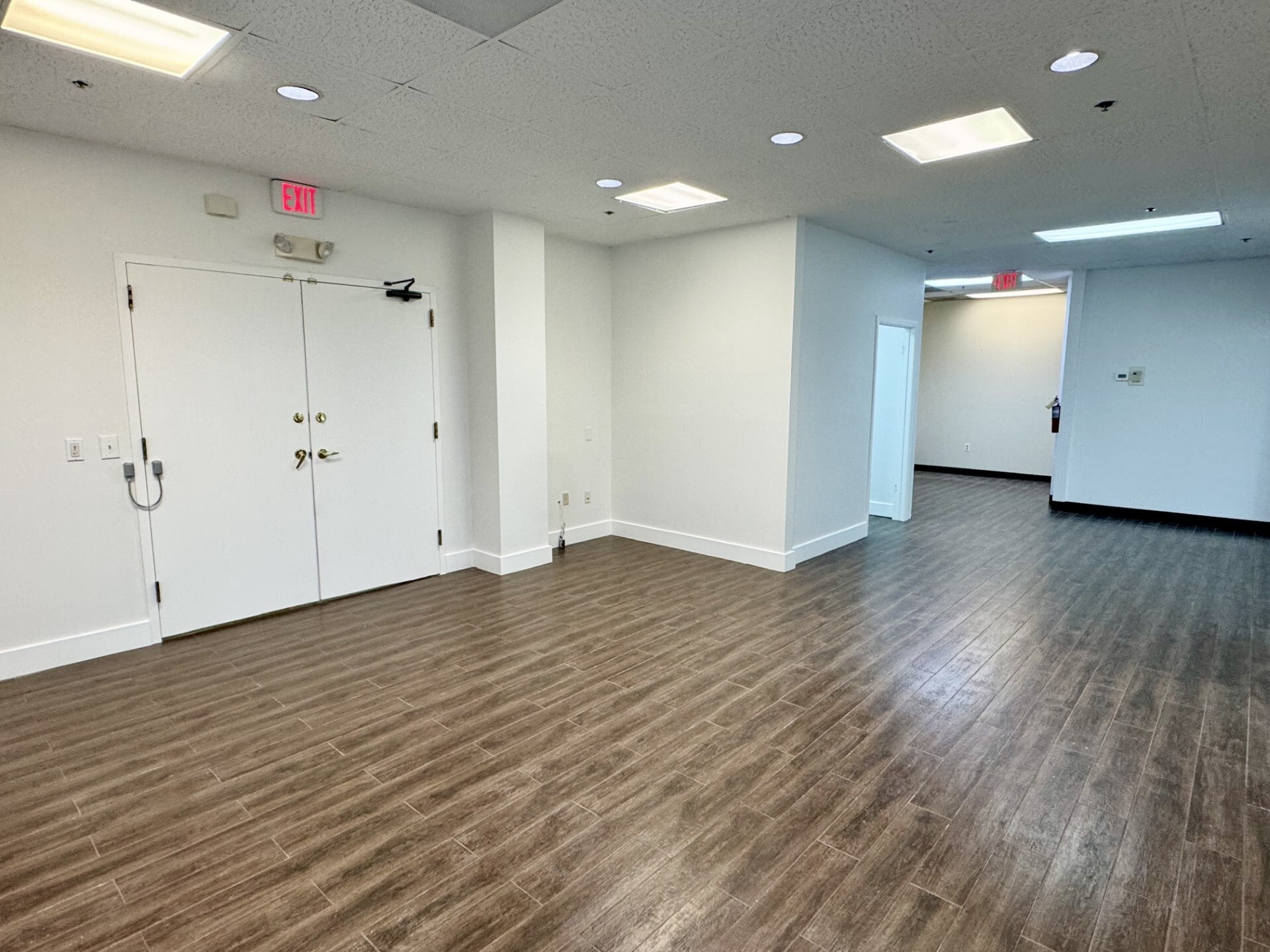 600 S Andrews Ave, Fort Lauderdale, FL à louer Photo intérieure– Image 1 sur 10