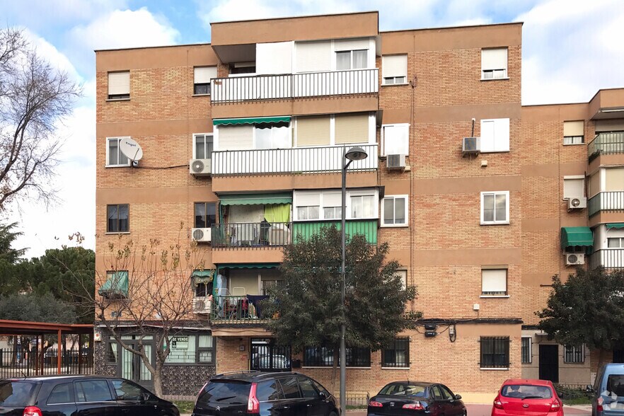 Calle Jericó, 14, Parla, Madrid à vendre - Photo de l’immeuble – Image 2 sur 2