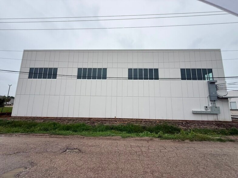 14410 Fondren Rd, Missouri City, TX à louer - Photo de l’immeuble – Image 2 sur 47