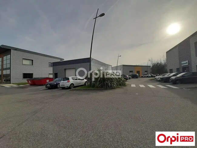 Plus de détails pour Local commercial à vendre