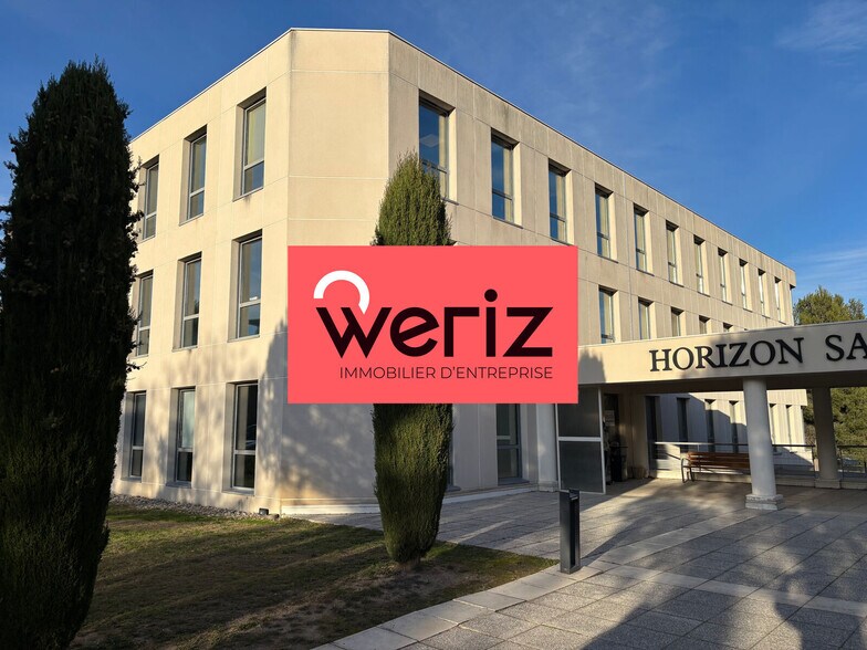 970 Rue René Descartes, Aix-en-Provence à louer - Photo de l’immeuble – Image 3 sur 11