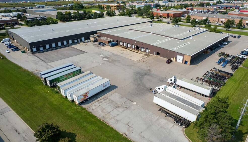 910 Mid-Way Blvd, Mississauga, ON à vendre - Photo de l’immeuble – Image 2 sur 4
