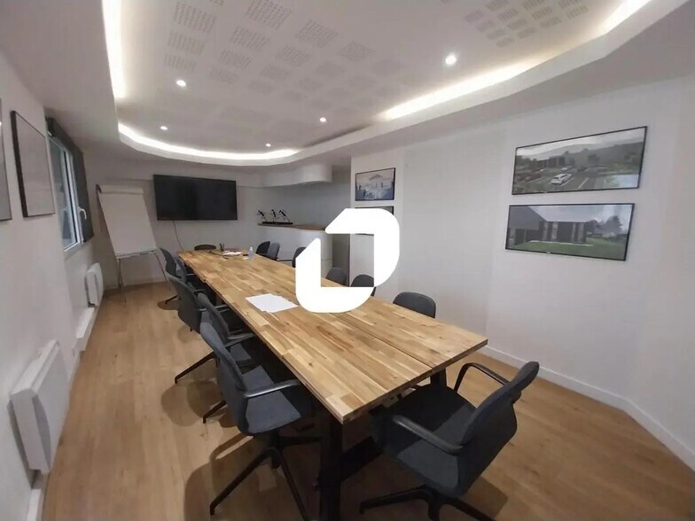 Bureau dans La Chapelle-sur-Erdre à louer - Photo de l’immeuble – Image 1 sur 14