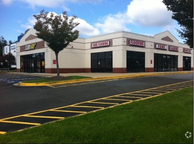 7840-7860 Central Ave, Hyattsville, MD à louer - Photo de l’immeuble – Image 2 sur 5
