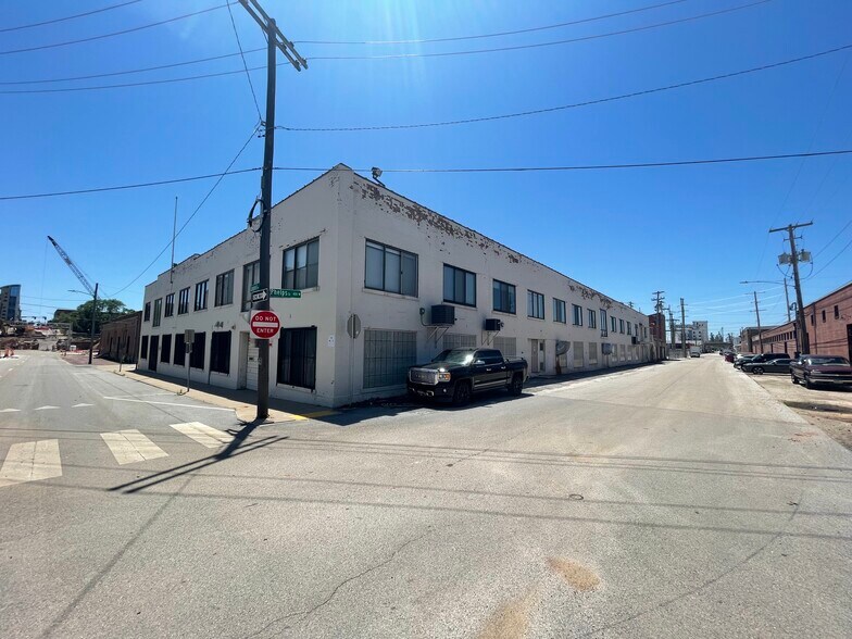 423 N Campbell Ave, Springfield, MO à vendre - Photo de l’immeuble – Image 2 sur 9