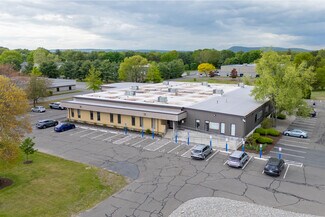 Plus de détails pour 2024 Westover Rd, Chicopee, MA - Industriel/Logistique à vendre