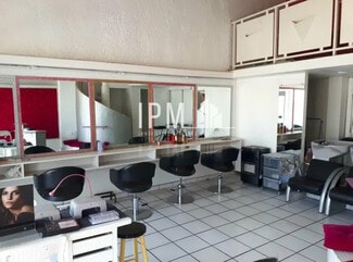 Plus de détails pour Local commercial à louer