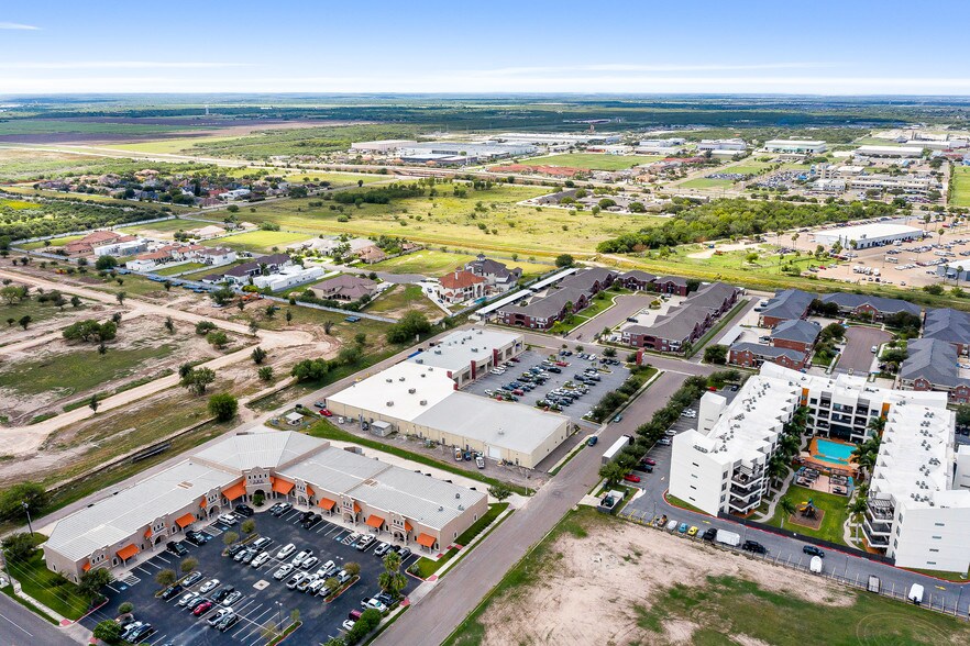 901 Travis St, Mission, TX à vendre - Photo de l’immeuble – Image 2 sur 31