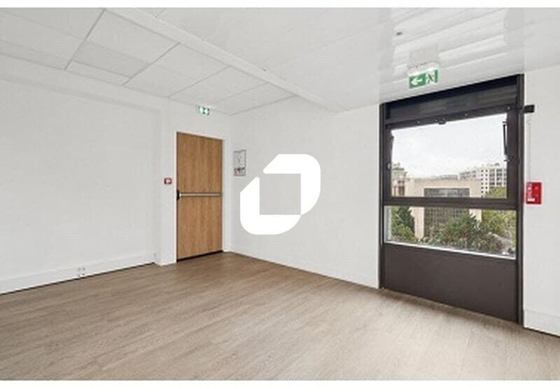 Bureau dans Montrouge à louer - Photo de l’immeuble – Image 3 sur 10