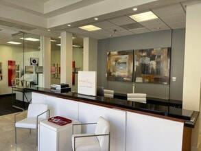 72171 Highway 111, Palm Desert, CA à louer Photo intérieure– Image 2 sur 3