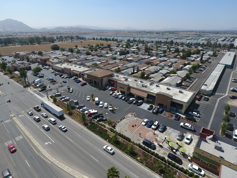 85-185 Ramona Expy, Perris, CA à louer - Aérien – Image 3 sur 8
