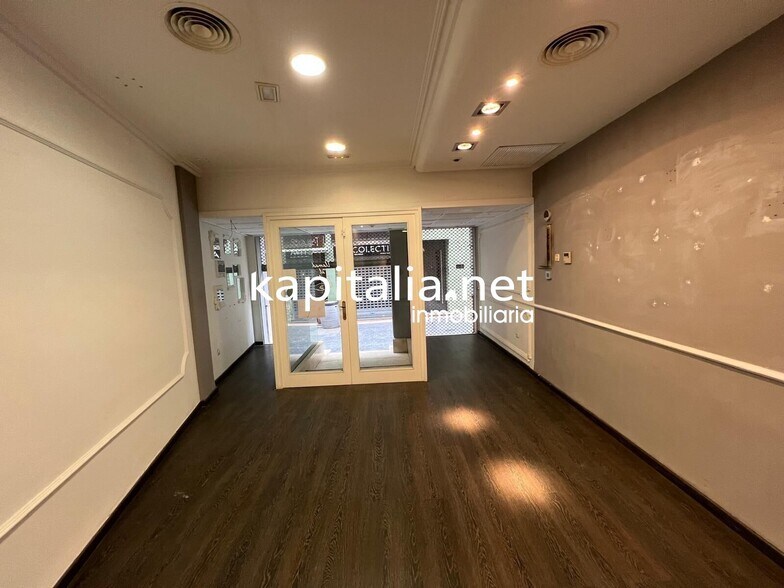 Local commercial dans València, Valencia à vendre - Photo de l’immeuble – Image 2 sur 15