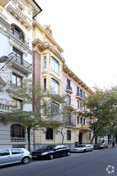Calle de Fortuny, 39, Madrid, Madrid à louer - Photo de l’immeuble – Image 2 sur 4