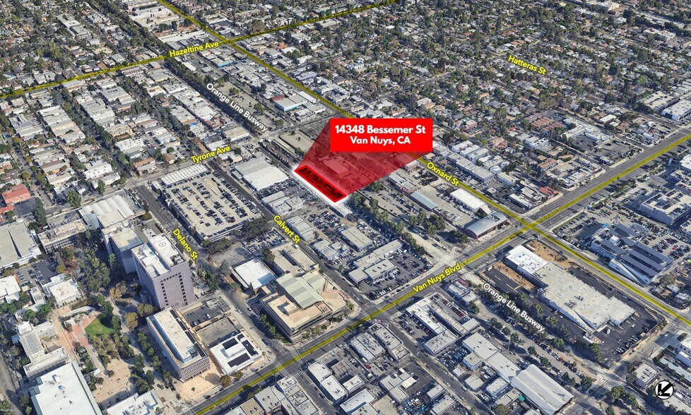 14348 Bessemer St, Van Nuys, CA à louer - Photo de l’immeuble – Image 2 sur 11