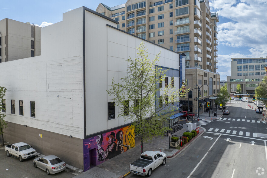 100 N Sierra St, Reno, NV à louer - Photo de l’immeuble – Image 2 sur 14