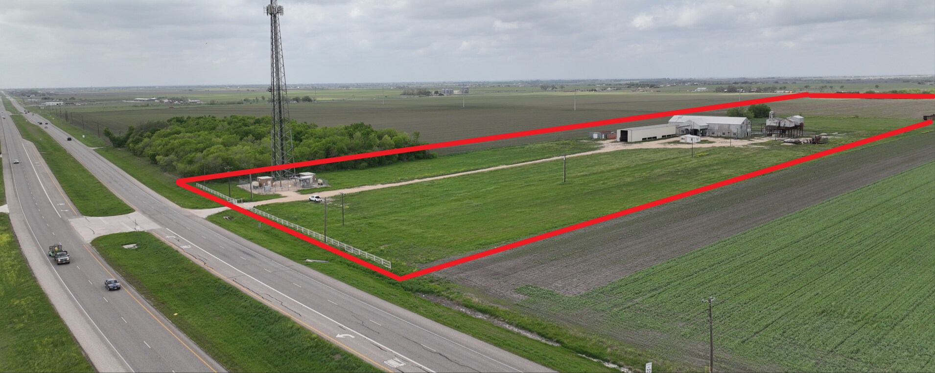 24301 US-79, Thrall, TX à louer Photo principale– Image 1 sur 8