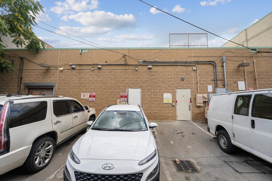775-777 H St NE, Washington, DC à louer - Photo de l’immeuble – Image 3 sur 3