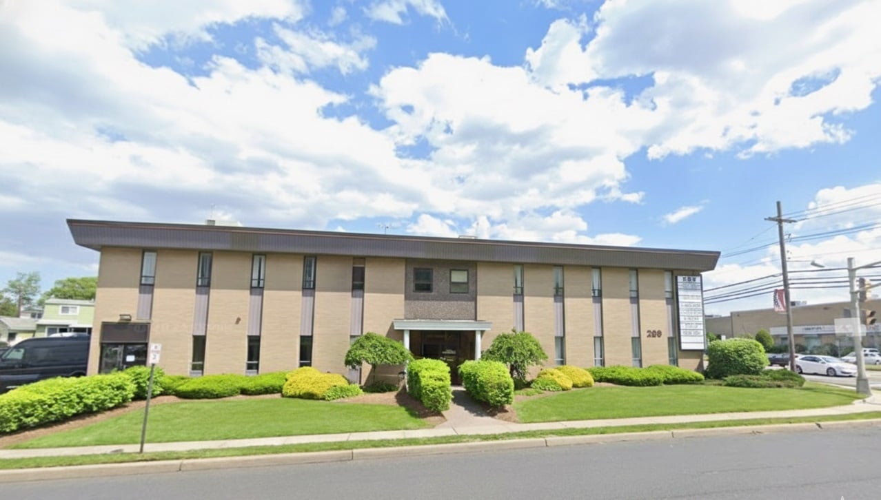 289 Market St, Saddle Brook, NJ 07663 - Lot 9 - - Photo intérieure - Image 1 of 12