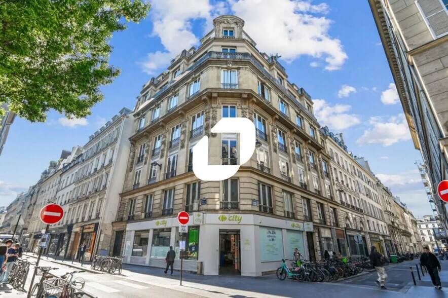 16 Rue Martel, Paris à louer - Photo de l’immeuble – Image 1 sur 25