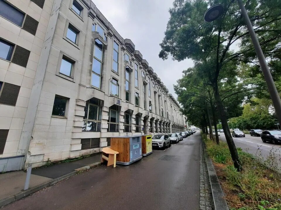 Bureau dans Rouen à louer Photo de l’immeuble– Image 1 sur 11